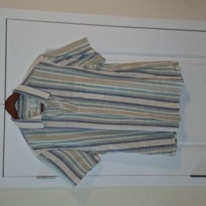 American Eagle Button Down Shirt